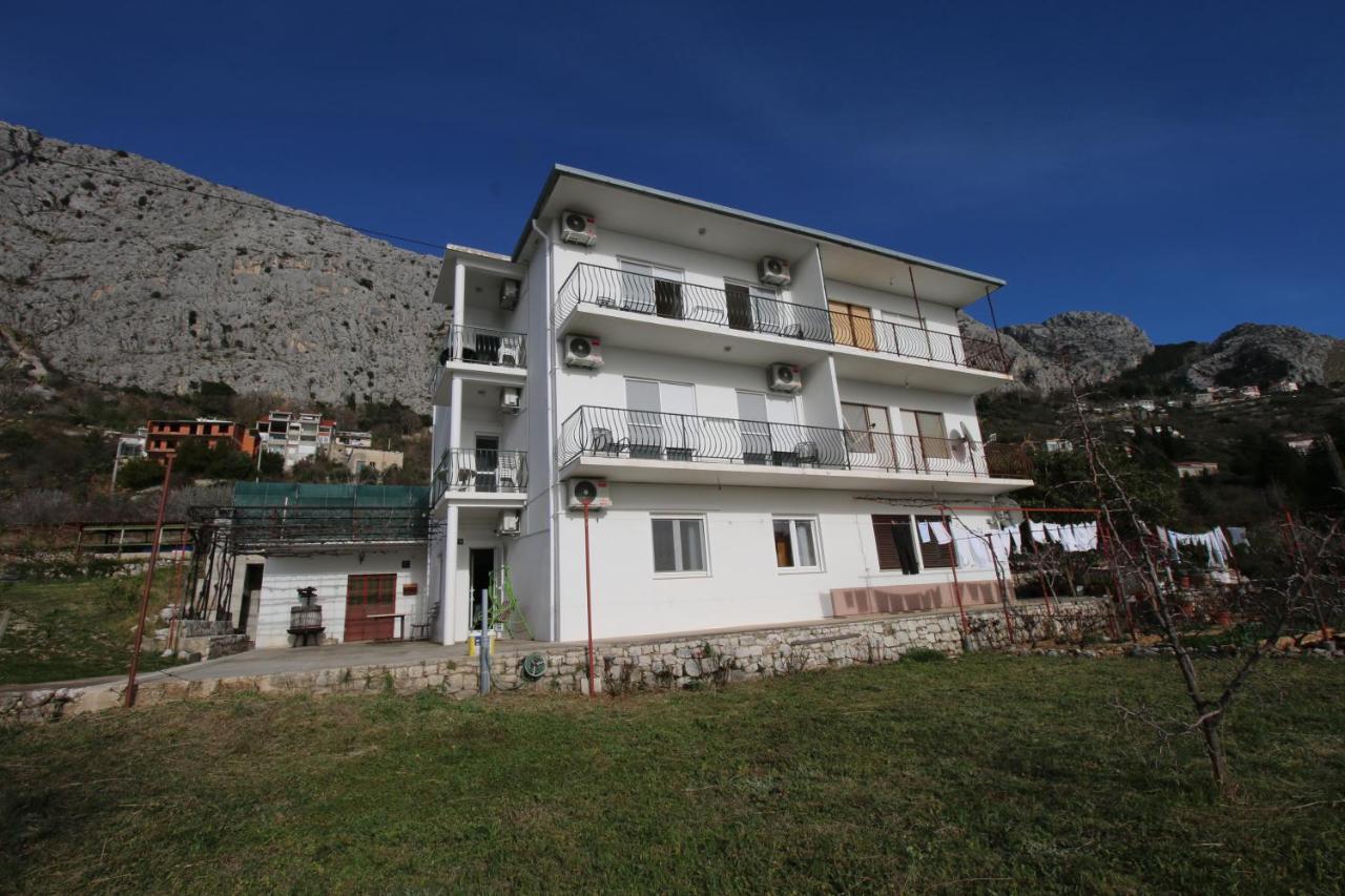 Apartment With 2 Balconies And Sea View Omiš Exteriör bild