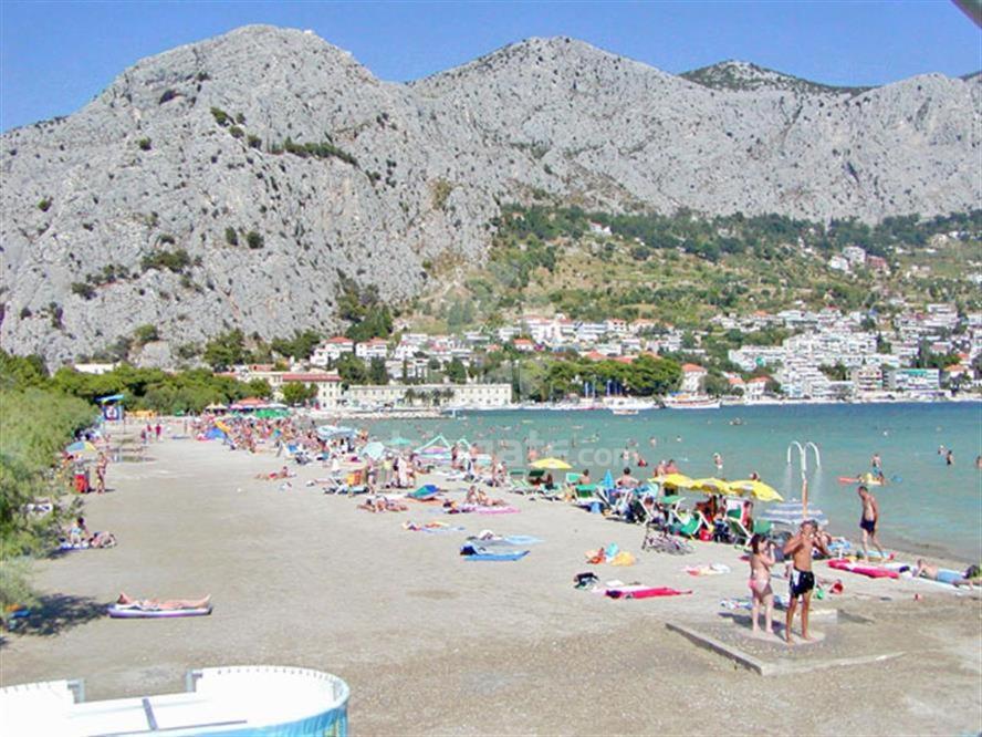 Apartment With 2 Balconies And Sea View Omiš Exteriör bild